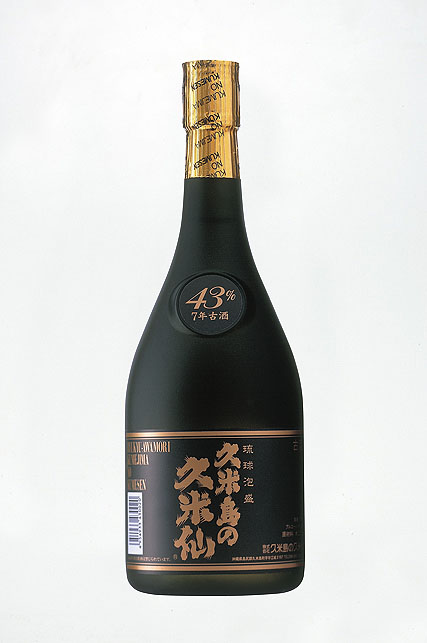 琉球泡盛 || 泡盛データベース | 久米島の久米仙ブラック7年古酒 